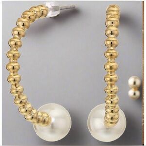 🆕 NWT The Shashi® Neptune Half-Moon With Faux Pearl Hoop Earrings